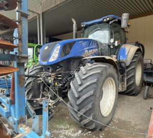 Tracteur agricole New Holland