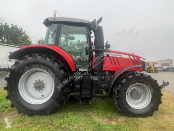 Tracteur agricole Massey Ferguson
