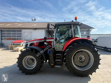Tracteur agricole Massey Ferguson