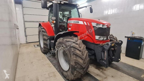 Tracteur agricole Massey Ferguson