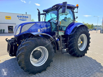 Ciągnik New Holland