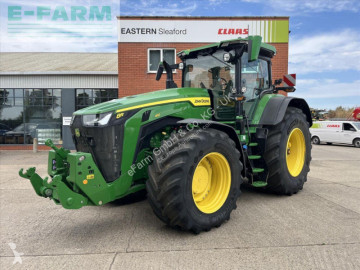 John Deere8R