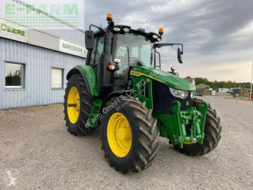 Трактор John Deere