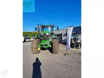 Tracteur agricole John Deere 6m 200