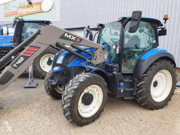 Трактор New Holland