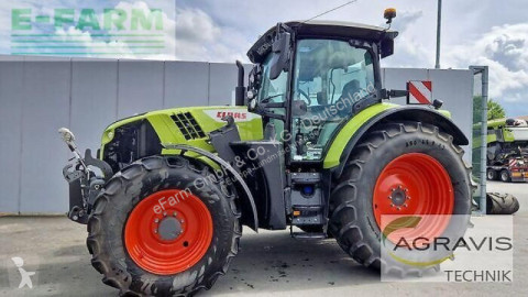 Трактор Claas
