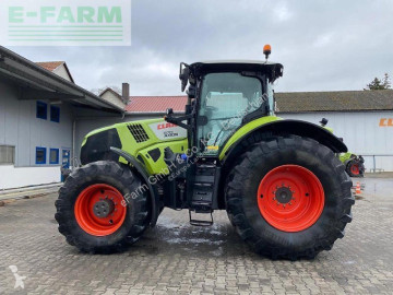 Tractor Claas
