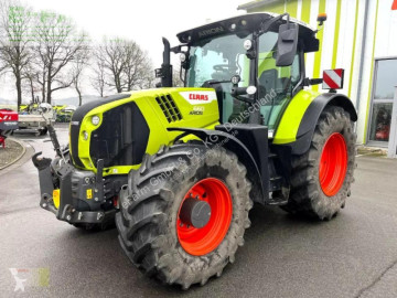 Tractor Claas