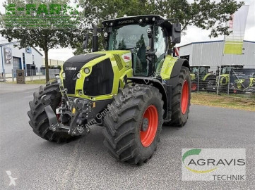 Tractor Claas