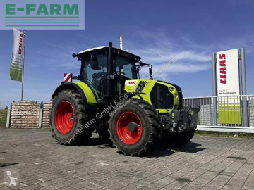 Tractor Claas
