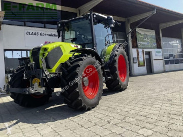 Tractor Claas