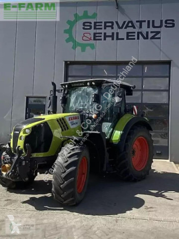 Tractor Claas