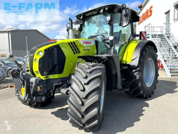 Tractor Claas