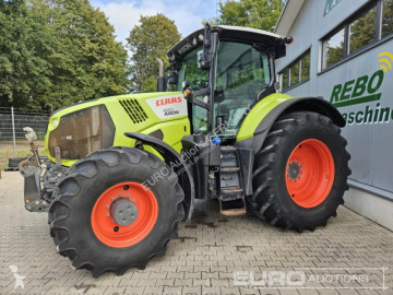 Tractor Claas