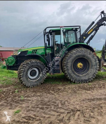 Лесной трактор John Deere