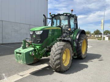 Tracteur agricole John Deere