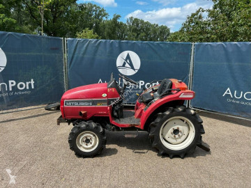 Tracteur agricole Mitsubishi