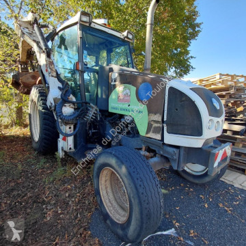 Tracteur agricole Renault