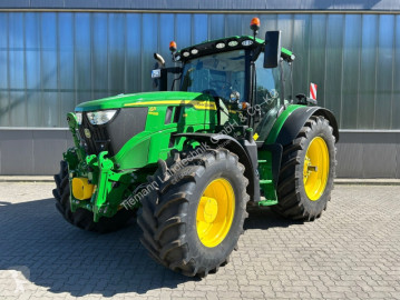 Tracteur agricole John Deere