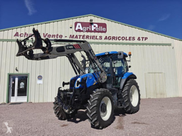 Tracteur agricole New Holland