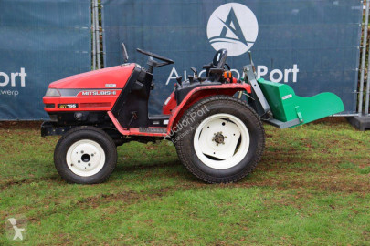 Zemědělský traktor Mitsubishi