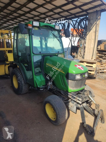 Ovocnářský traktor John Deere