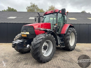 Zemědělský traktor Case