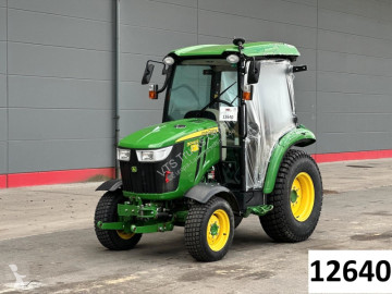 Селскостопански трактор John Deere