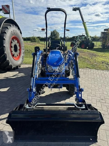 Селскостопански трактор New Holland