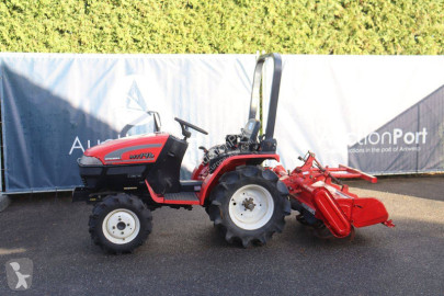 Mitsubishi traktor