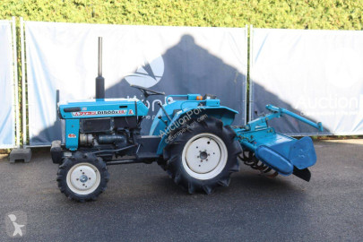 Mitsubishi traktor