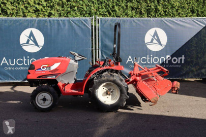 Mitsubishi traktor