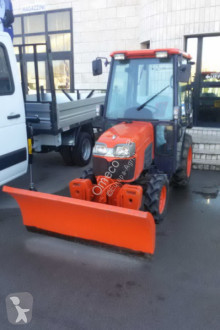 Trattore agricolo Kubota 2230HST usato