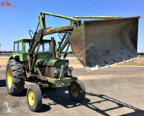 Tractor agrícola John Deere 2120 usado