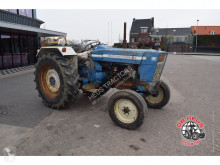 Tractor agrícola Ford 5000