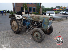 Tractor agrícola Ford 3000 usado