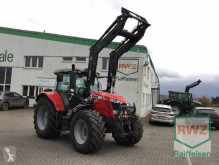 селскостопански трактор Massey Ferguson