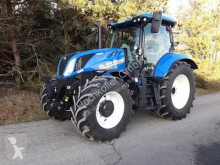 Mezőgazdasági traktor New Holland használt