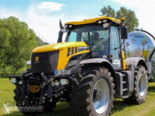 trattore agricolo JCB