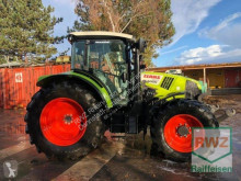 tractor agrícola Claas