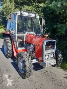 Tractor agrícola Massey Ferguson usado