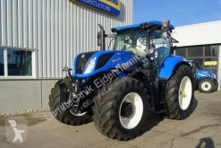Zemědělský traktor New Holland použitý
