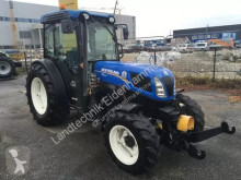 Zemědělský traktor New Holland použitý