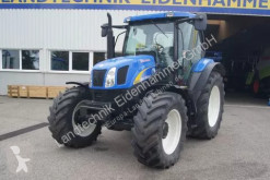 Mezőgazdasági traktor New Holland használt