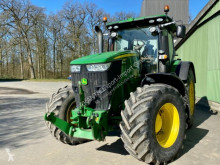 Traktor John Deere 7230 R ojazdený