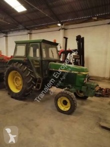 Tracteur agricole tracteur ancien John Deere 5E 2140