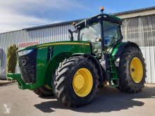 Tarım traktörü John Deere