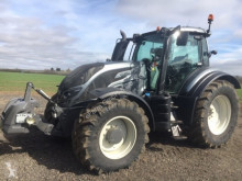 Valtra Landwirtschaftstraktor gebrauchter