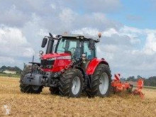 Ciągnik rolniczy Massey Ferguson używany