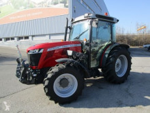 Ciągnik rolniczy Massey Ferguson używany